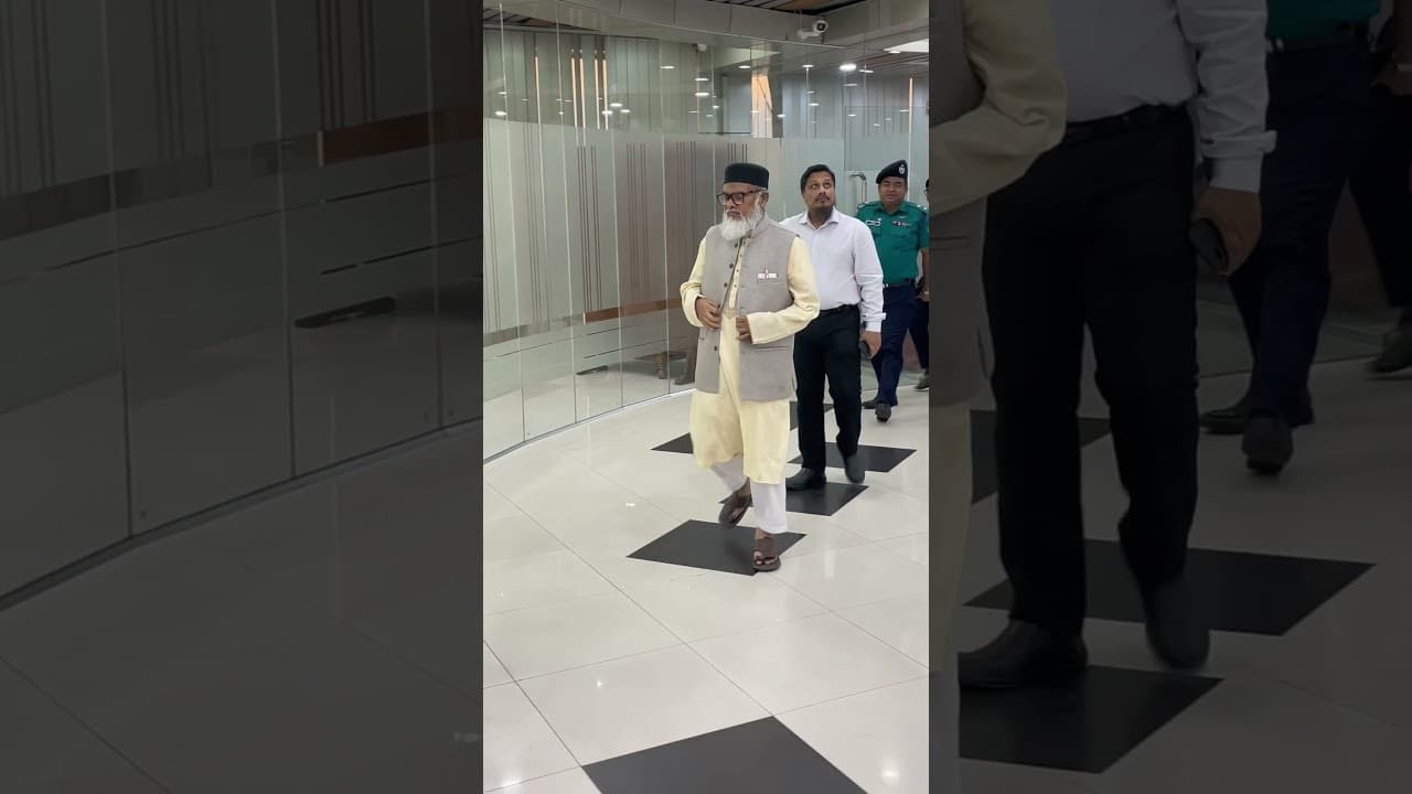 ধর্ম উপদেষ্টা ডঃ আ ফ ম খালিদ হোসেন। #viralvideo #amazingcricket #travel