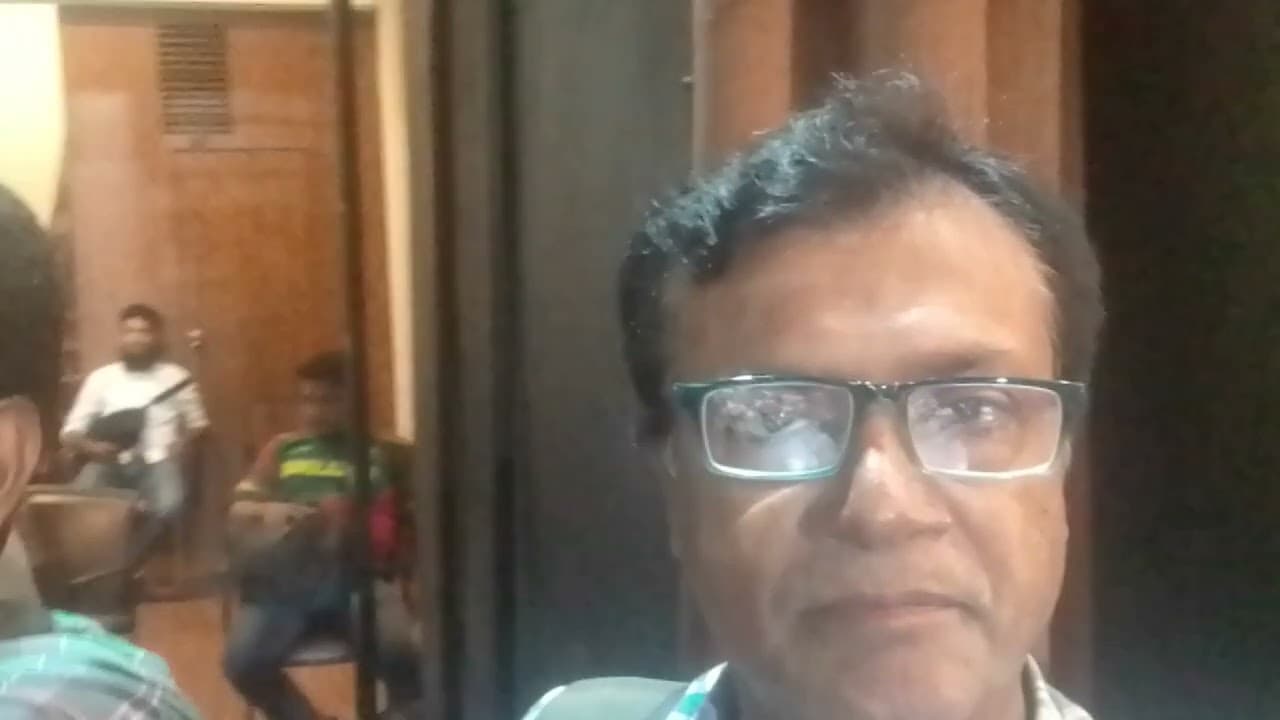 ডক্টর আ ফ ম খালিদ হোসেন ধর্ম উপদেষ্টা প্রধান অতিথির বক্তব্য দেন ওসমানী মিলনায়তনে।